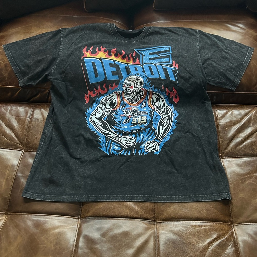 Retro Eminem Detroit Football Washed Rapper T-shirt